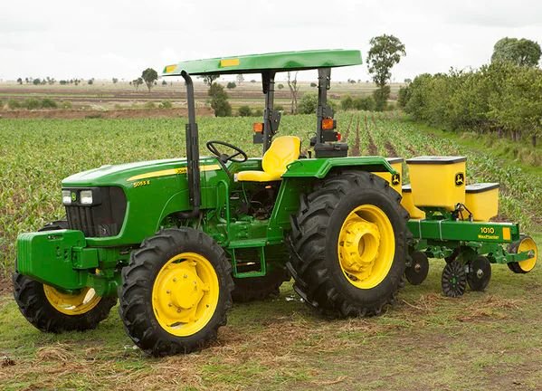 John Deere 5055E Tractor